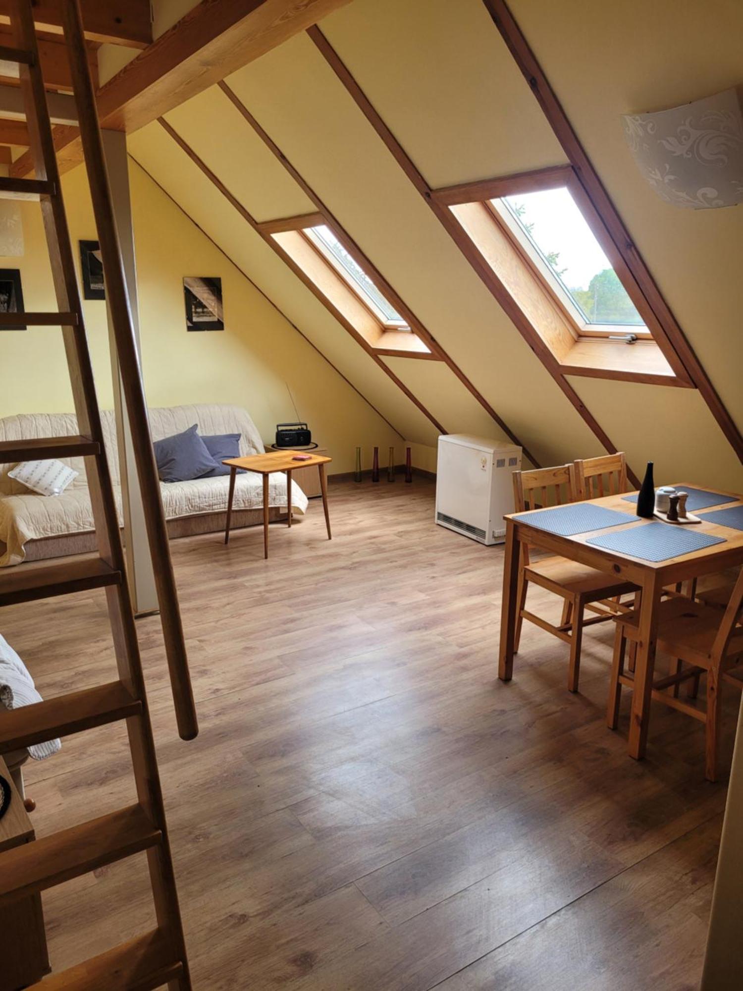 Apartamenty Na Poddaszu Bierdzany المظهر الخارجي الصورة